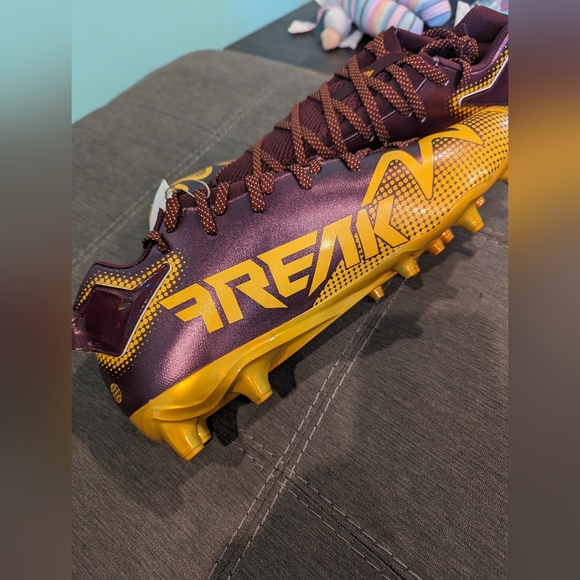 Adidas‎ Freak 22 Burgundy/Yellow Washington Football Cleats Size 15 HP8771 main image 5